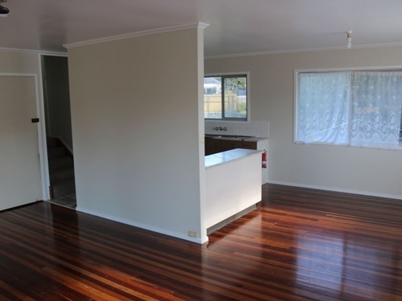 13 The Glade, Labrador QLD 4215