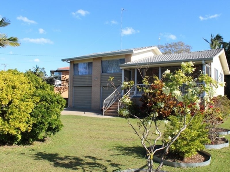 13 The Glade, Labrador QLD 4215