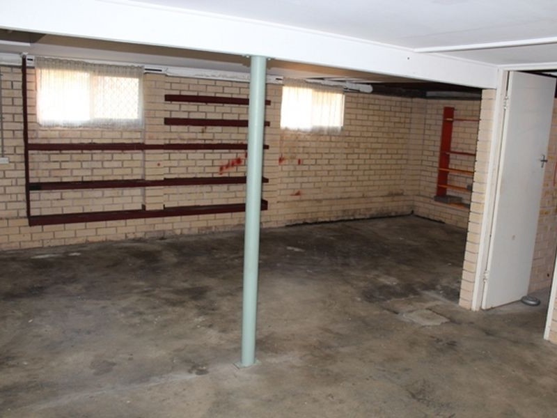 13 The Glade, Labrador QLD 4215