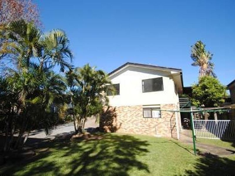 27 Lavinia Street, Southport QLD 4215