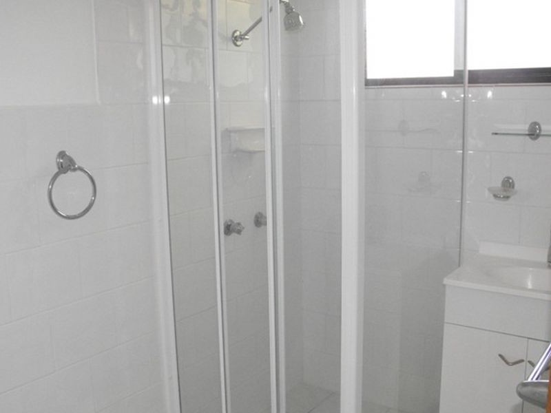 27 Lavinia Street, Southport QLD 4215