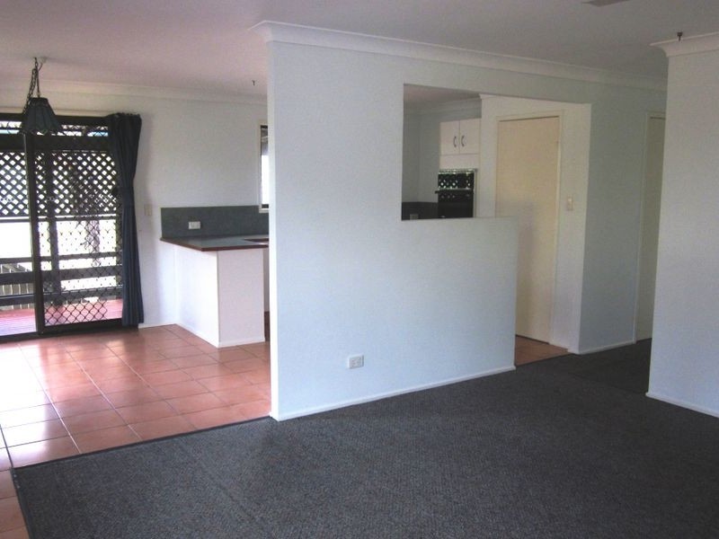 27 Lavinia Street, Southport QLD 4215