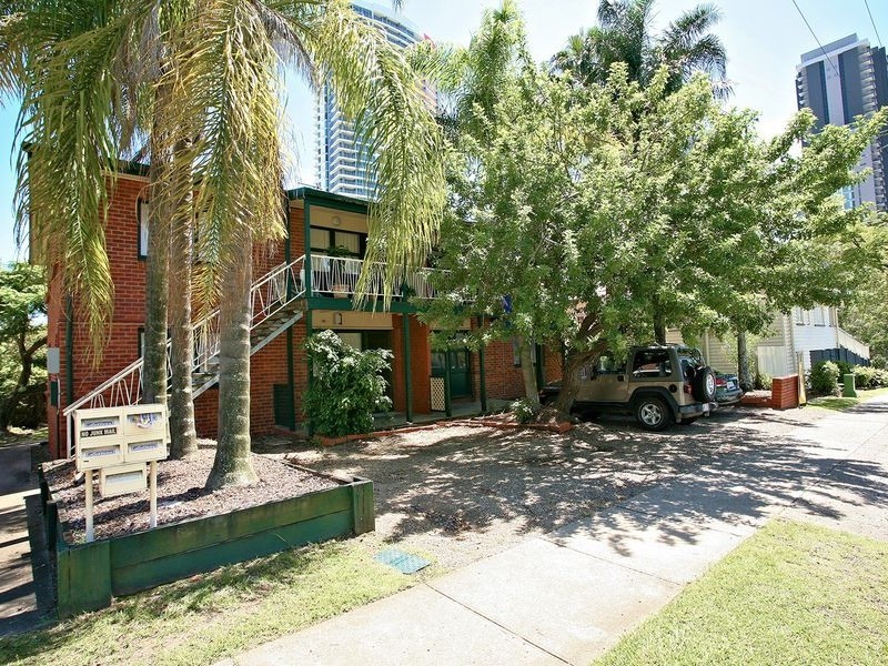 1/23 White Street, Southport QLD 4215