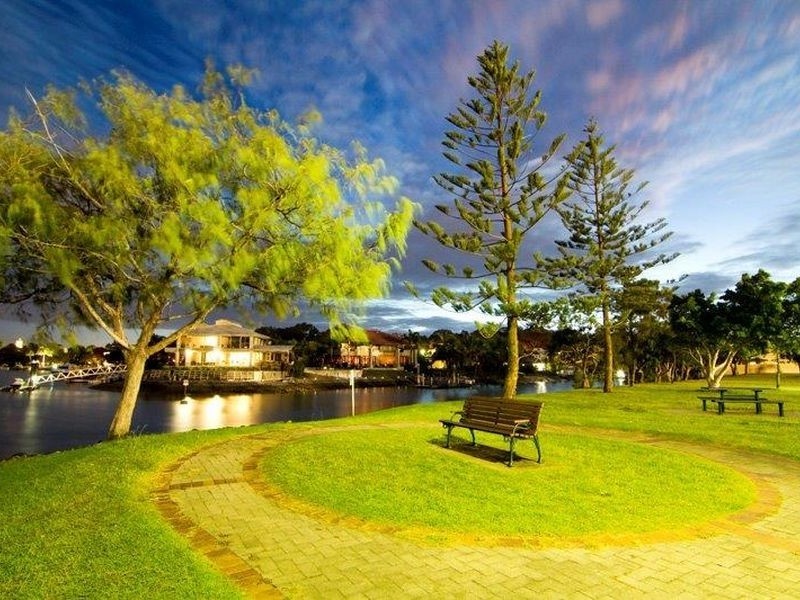 15/61 Bauer Street, Southport QLD 4215