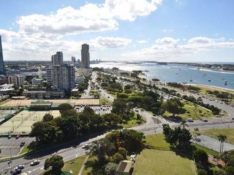 2103/1 Como Crescent, Southport QLD 4215