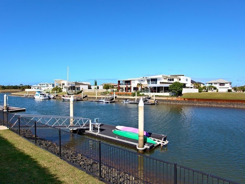 21 Marina Pde, Jacobs Well QLD 4208