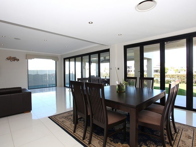 21 Marina Pde, Jacobs Well QLD 4208