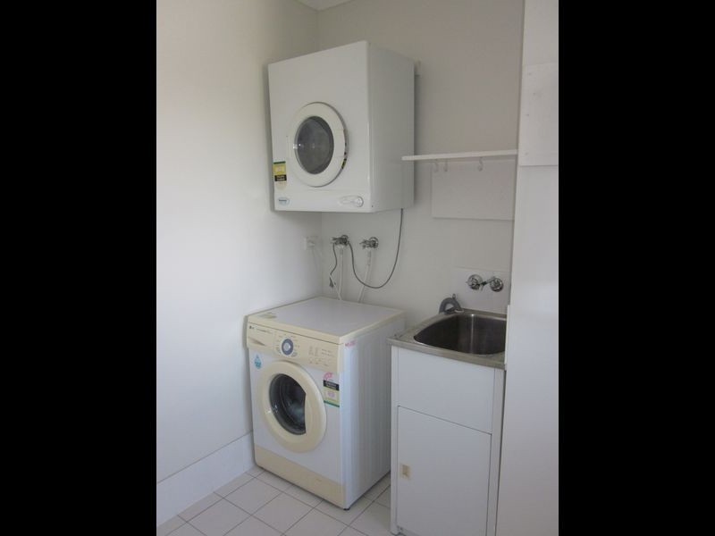 10/2 Johnston Street, Southport QLD 4215