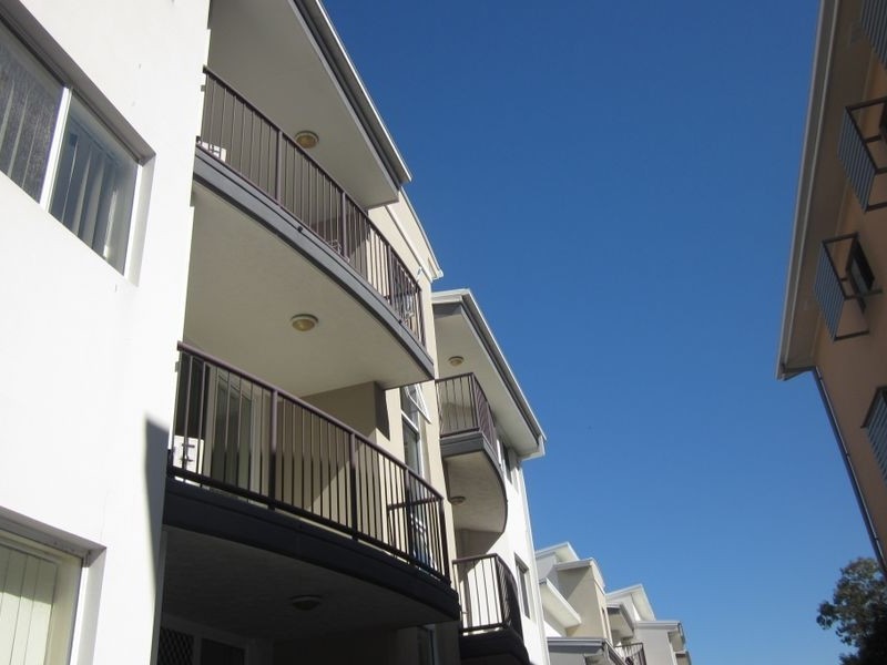 15/132 High Street, Southport QLD 4215