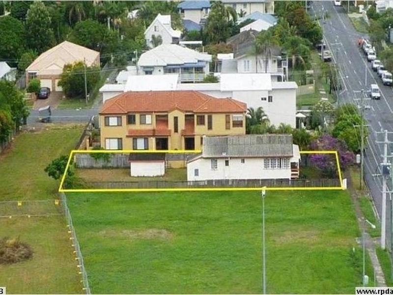 20 Robert Street, Labrador QLD 4215