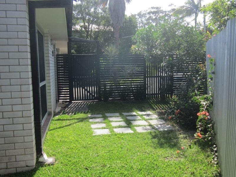 2/4 Ellen Street, Southport QLD 4215