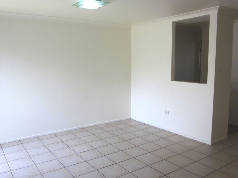 2/4 Ellen Street, Southport QLD 4215