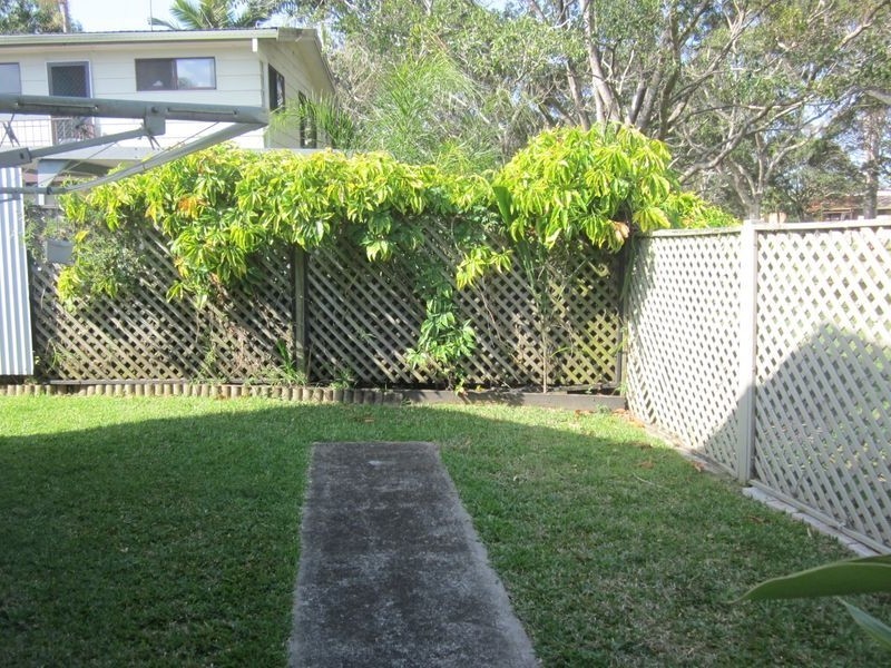 2/4 Ellen Street, Southport QLD 4215