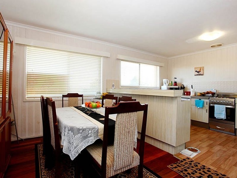 37 Alamau Street & 221a Benowa Road, Benowa QLD 4217