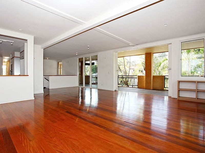 28 Korong Street, Southport QLD 4215