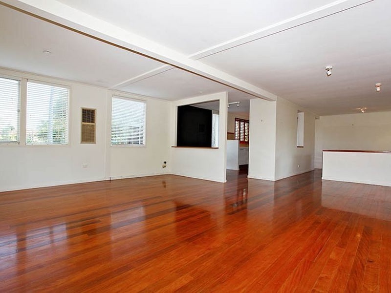 28 Korong Street, Southport QLD 4215