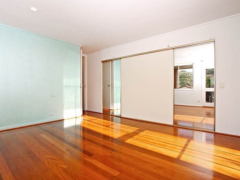 28 Korong Street, Southport QLD 4215