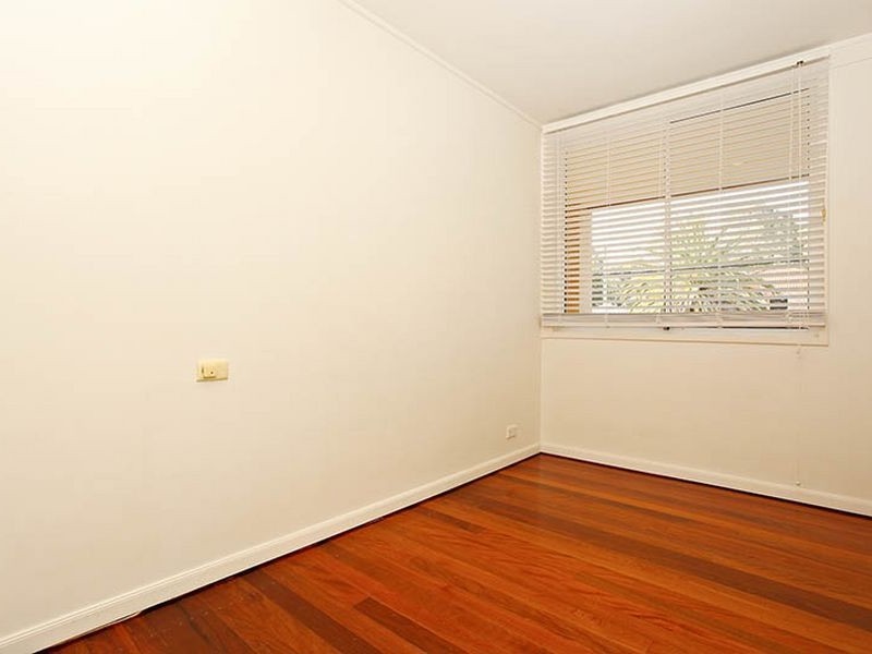 28 Korong Street, Southport QLD 4215