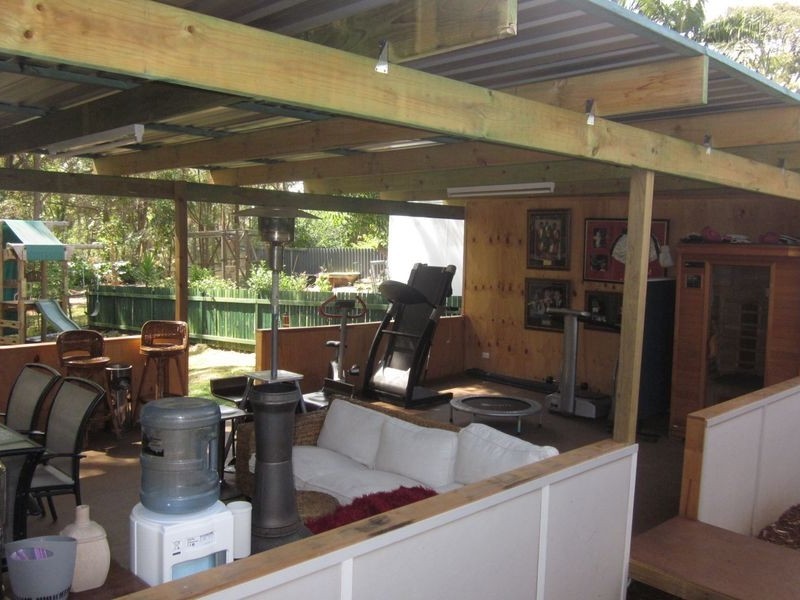 61A Ridgeway Ave, Southport QLD 4215