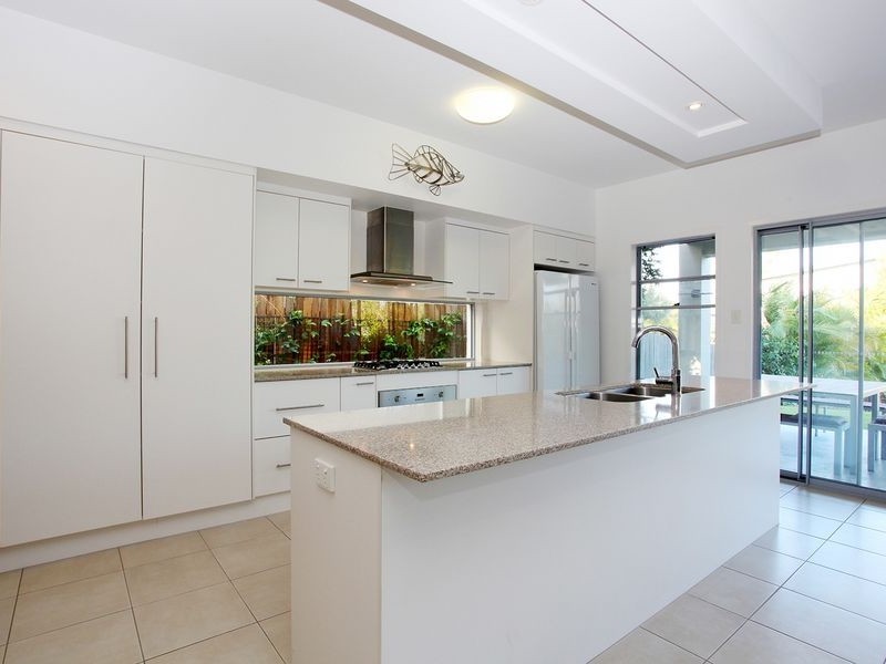 6 Graham Street, Southport QLD 4215