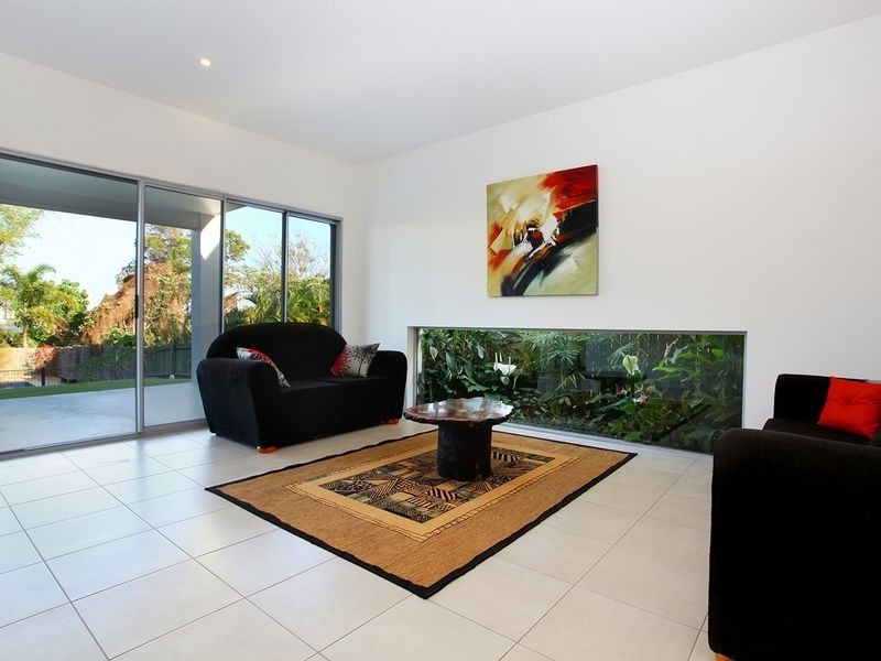 6 Graham Street, Southport QLD 4215