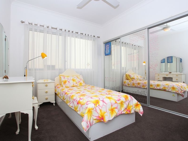 6 Graham Street, Southport QLD 4215