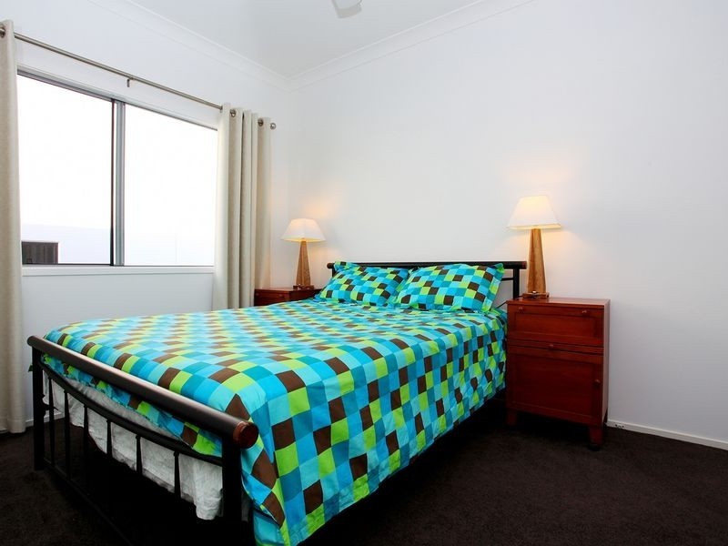 6 Graham Street, Southport QLD 4215