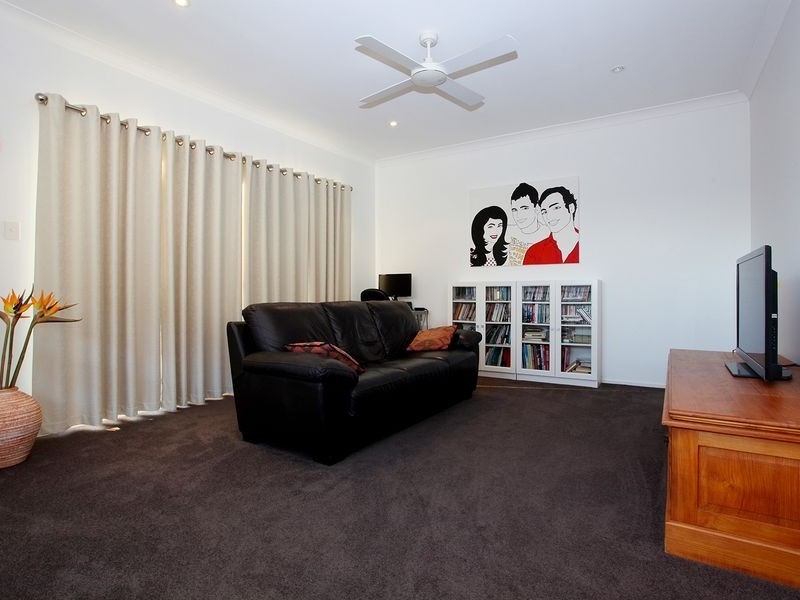 6 Graham Street, Southport QLD 4215