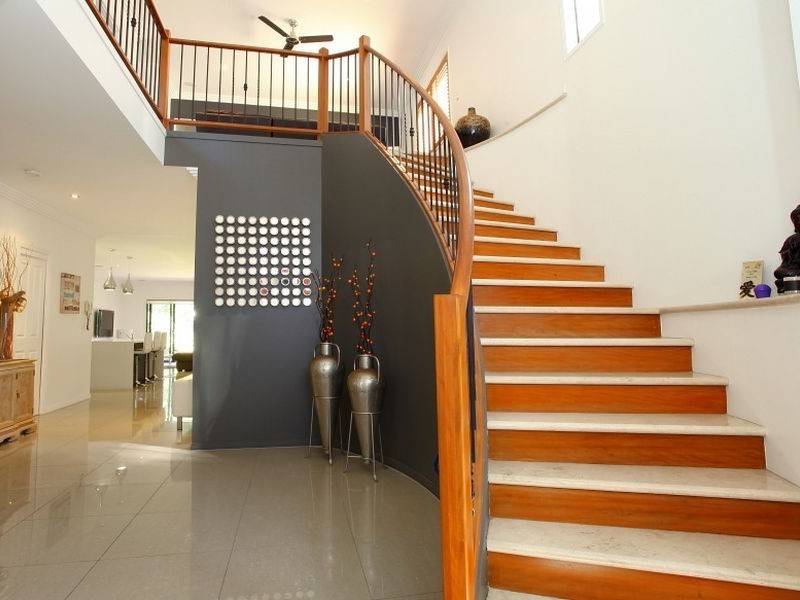 10 Meron Street, Southport QLD 4215