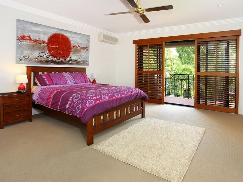 10 Meron Street, Southport QLD 4215
