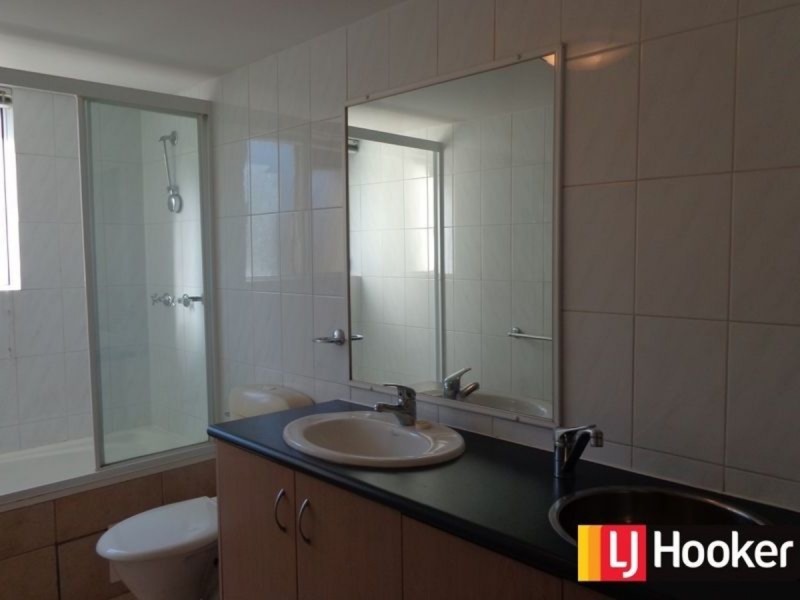 6/146 Marine Parade, Southport QLD 4215