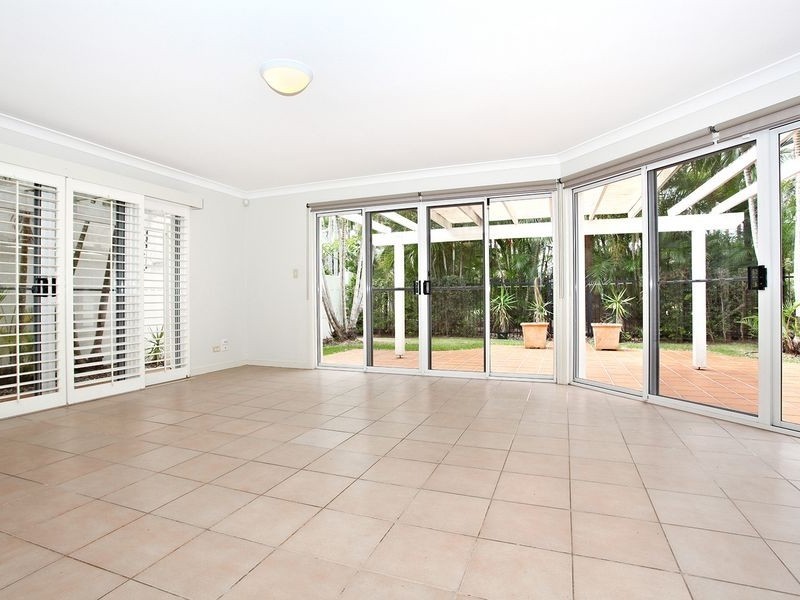 9/100 Cotlew Street East, Southport QLD 4215