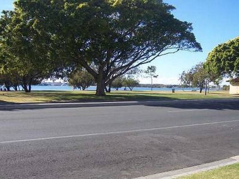 28/3-5 Norman Street, Southport QLD 4215