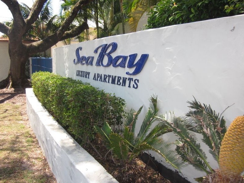 28/3-5 Norman Street, Southport QLD 4215