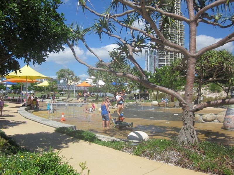 7/28 Marine Parade, Southport QLD 4215