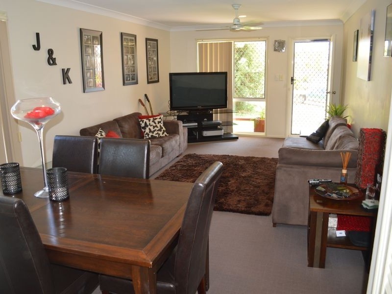 2/12 Calvary Court, Labrador QLD 4215