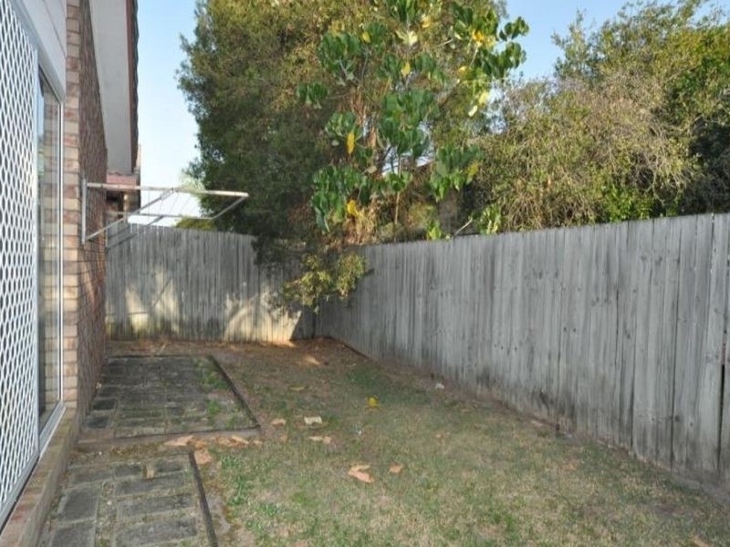 2/12 Calvary Court, Labrador QLD 4215