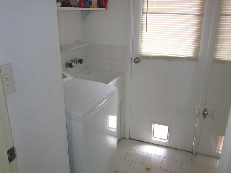 2/12 Calvary Court, Labrador QLD 4215