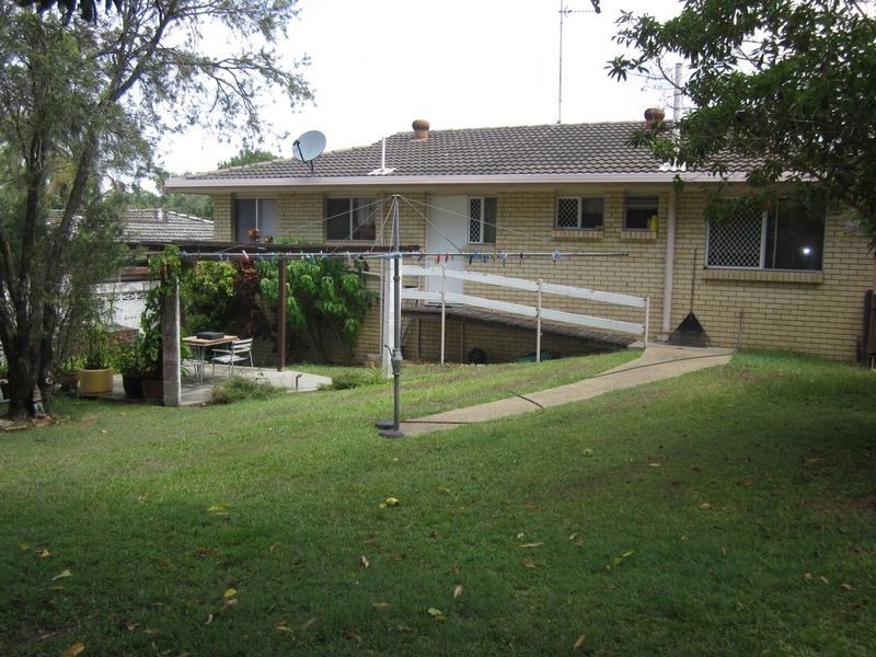 3 Gurrah Avenue, Southport QLD 4215