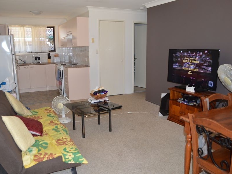 1 & 2/10 West King Lane, Southport QLD 4215