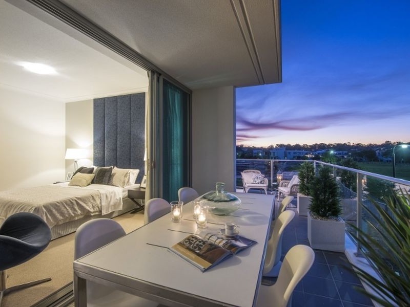 43 Harbourtown Drive, Biggera Waters QLD 4216