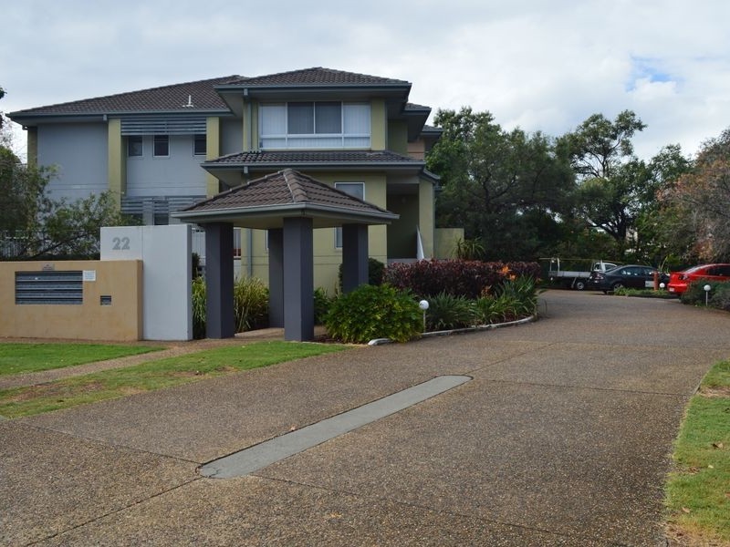 4/22 Oleander Avenue, Biggera Waters QLD 4216