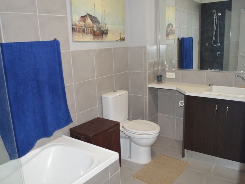 4/22 Oleander Avenue, Biggera Waters QLD 4216