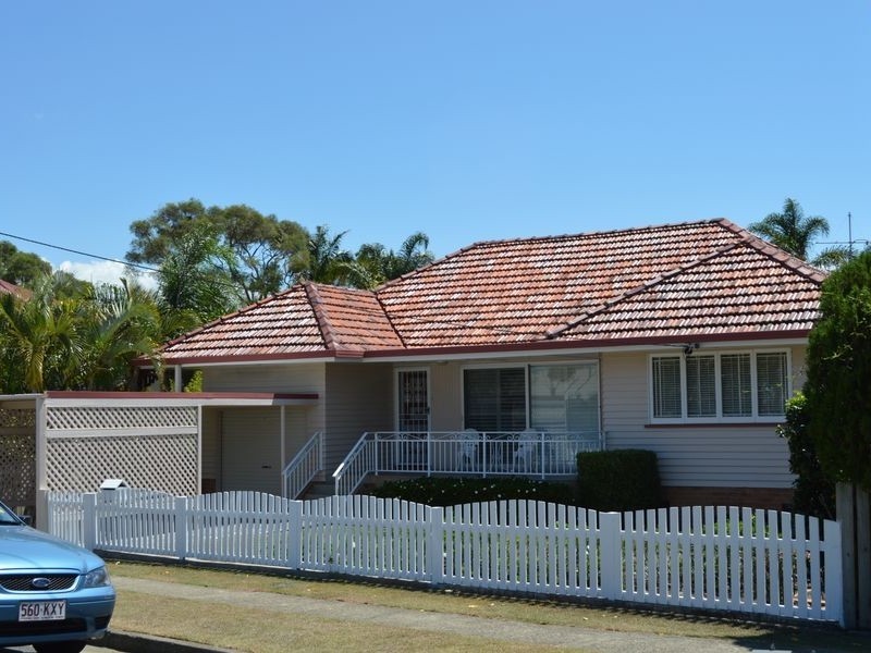 16 Brooke Avenue, Southport QLD 4215