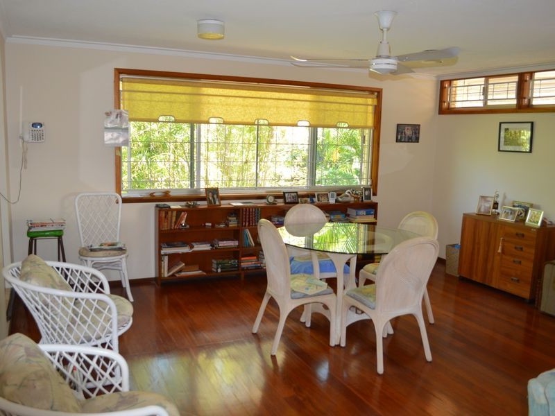 16 Brooke Avenue, Southport QLD 4215