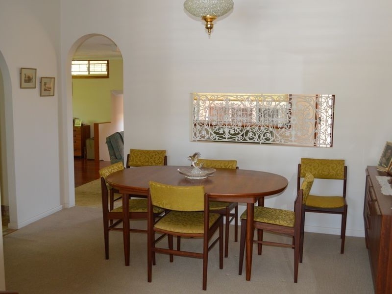 16 Brooke Avenue, Southport QLD 4215