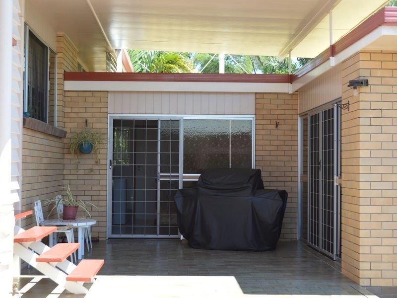 16 Brooke Avenue, Southport QLD 4215