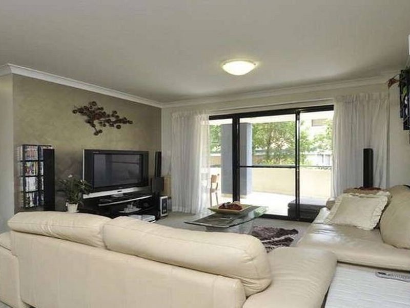 105/392 Marine Parade, Labrador QLD 4215