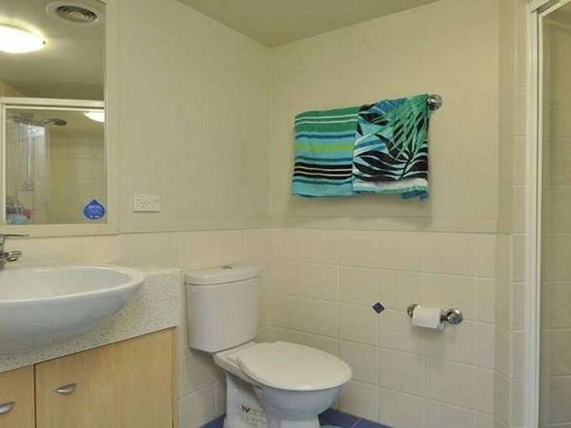 105/392 Marine Parade, Labrador QLD 4215