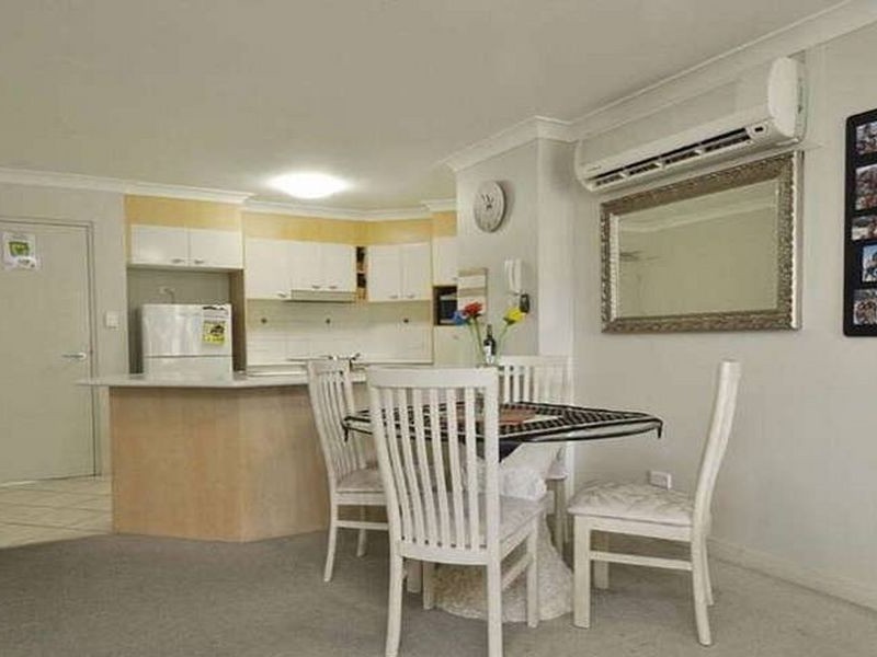 105/392 Marine Parade, Labrador QLD 4215